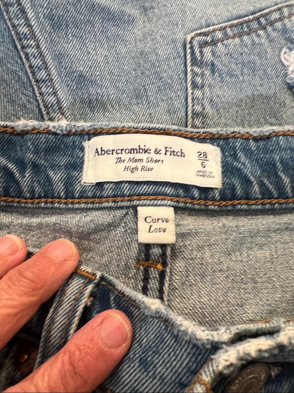 Abercrombie & Fitch Light Blue Distressed Denim Cutoff Shorts size 28/6 - Picture 5 of 5